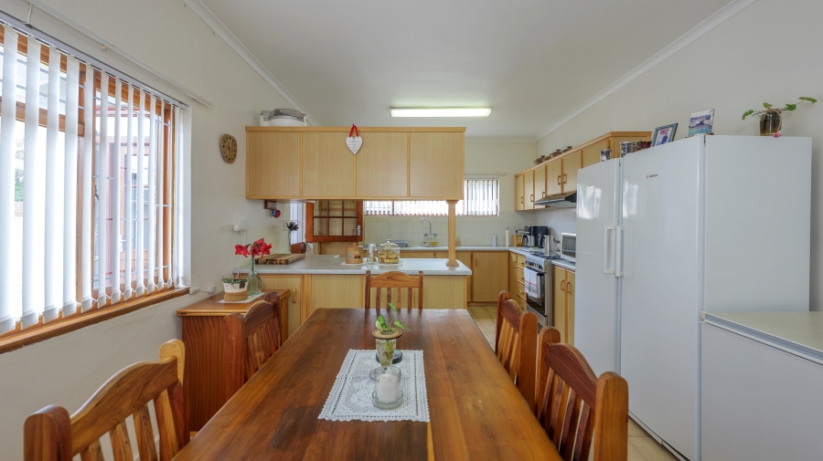 4 Bedroom Property for Sale in Bredasdorp Western Cape